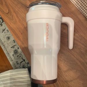 Reduce 40oz cloud pink w/rose gold tumbler with handle excellent used no straw